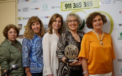 LOS PROFESIONALES DE LA SALUD MENTAL CON EL TELÉFONO CONTRA EL SUICIDIO.